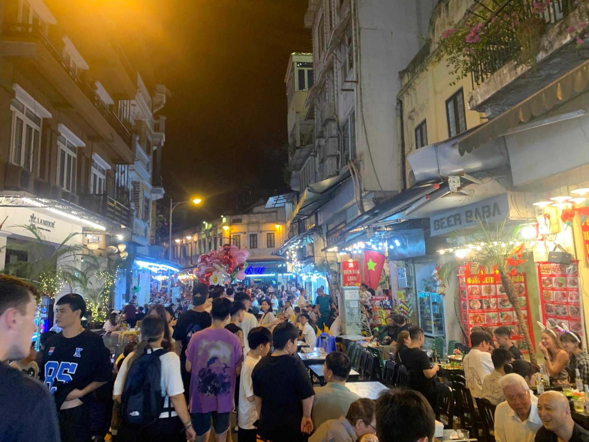 Huong'S Family Homestay ハノイ市 エクステリア 写真